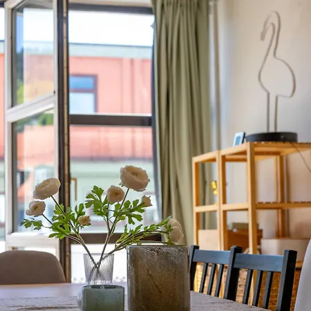 Spacious Top-floor With View And Private Balcony 베르겐