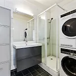 Spacious Top-floor With View And Private Balcony 公寓 *